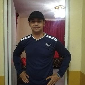 Meet your Posher, Luis raul